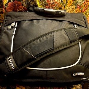 OGIO STREET CITY LAPTOP BAG
